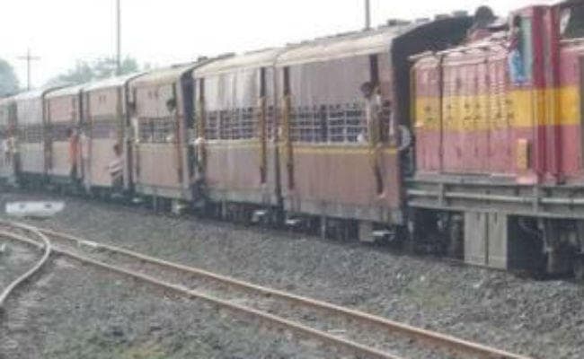 लापरवाही : …..जब नशे में गार्ड ट्रेन को रांची से ले गया लोहरदगा