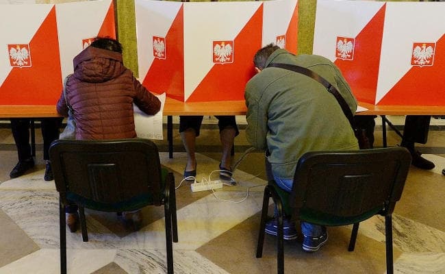 Poland : क्षेत्रीय चुनावों में राष्ट्रवादी पीआइएस जीत की ओर