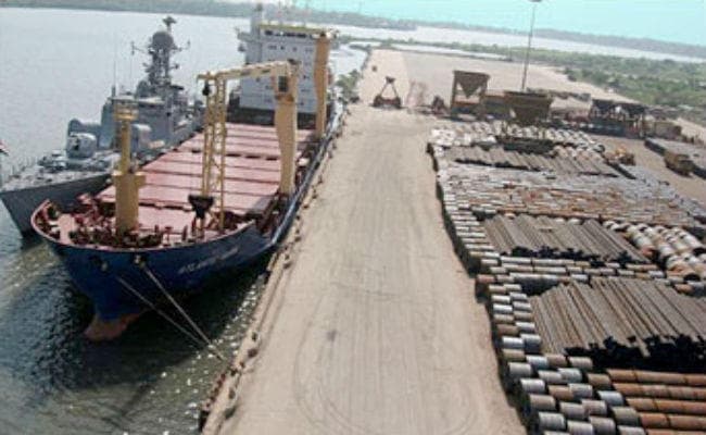 कोलकाता और हल्दिया पोर्ट्स के इस्तेमाल के लिए भारत की पेशकश पर विचार करेगा बांग्लादेश