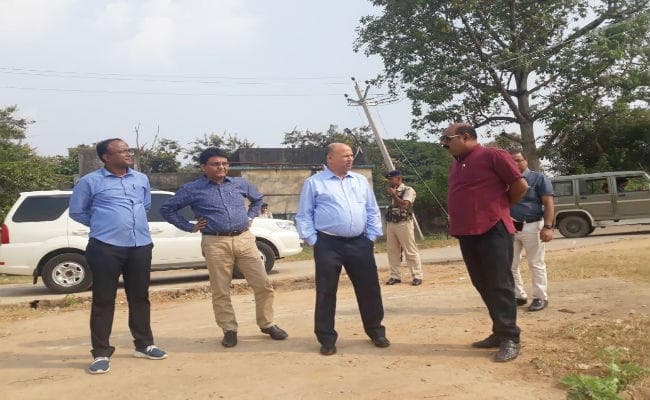सिमडेगा : उपायुक्त व नप उपाध्यक्ष ने किया छठ घाटों का निरीक्षण