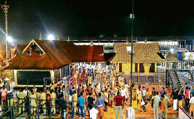 सबरीमला मंदिर मामला : 6 दिन में 10-50 साल की कोई महिला नहीं कर सकी दर्शन, रिव्यू पिटीशंस पर SC में सुनवाई आज