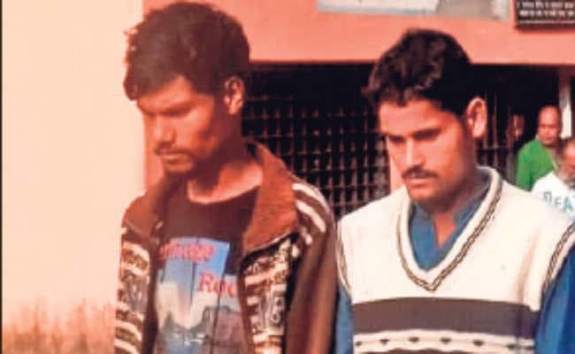 पीड़िता के घर में मरघट सा सन्नाटा, पुलिस तेजी से कर रही है जांच, मुख्य आरोपी सहित दो गिरफ्तार,तीसरा फरार