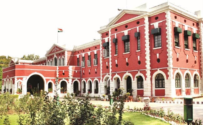 झारखंड की जांच एजेंसी से लोगों का विश्वास डिगा सीबीआइ करे बकोरिया कांड की जांच : हाइकोर्ट