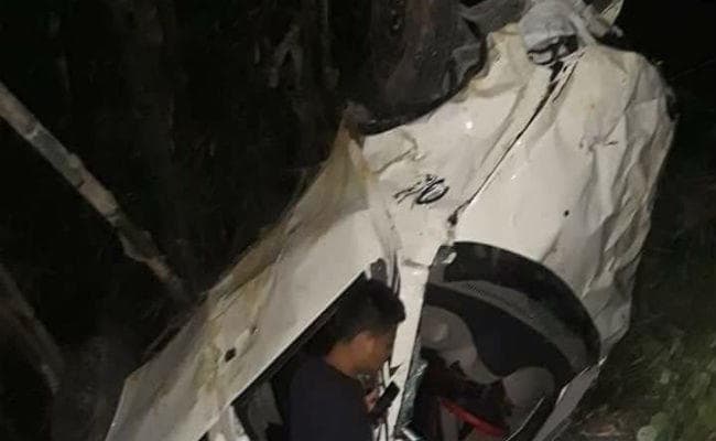 गंगटोक : भयावह सड़क दुर्घटना में 4 पर्यटक सहित 5 की मौत, जाइलो गाड़ी चकनाचूर