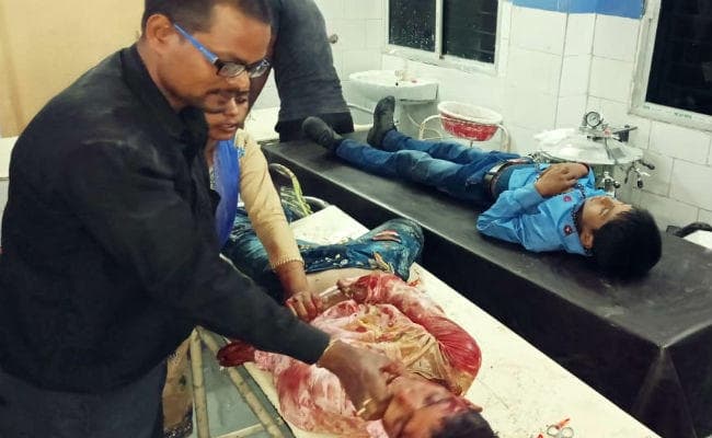 राजगीर घूम कर लौट रहे बच्चों से भरी बस खड़े ट्रक से टकरायी, एक छात्र की मौत, करीब 40 छात्र घायल