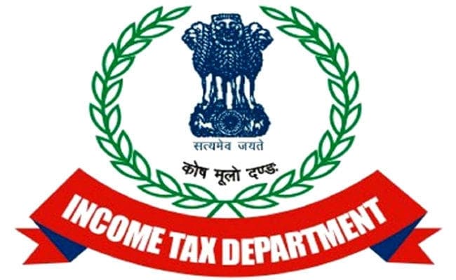 लालू प्रसाद के परिजनों पर कसेगा इनकम टैक्स का शिकंजा, पटना और दिल्ली की 128 करोड़ की संपत्तियों को करेगा अटैच