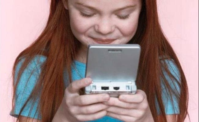 Research: वीडियो गेम खेलनेवाली लड़कियां इन मामलों में होती हैं लड़कों से अलग...