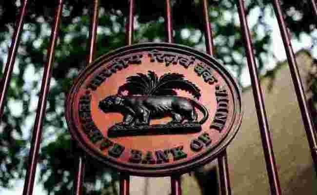 रिजर्व बैंक के निदेशक मंडल की बैठक में एनपीए, नकदी संकट पर हुई चर्चा