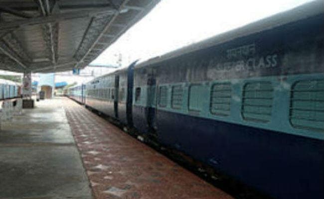 रमना : रांची से दिल्ली जा रही स्वर्ण जयंती एक्सप्रेस का टूटा प्रेशर पाइप, बची