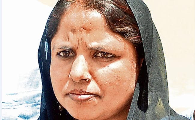 रांची : बड़गाईं विवाद में पार्षद हुस्ना आरा ने एक पक्ष के लोगों को भड़काया, आपत्तिजनक ऑडियो और वीडियो वायरल