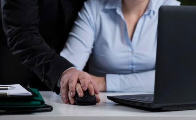 #MeToo: कार्यस्थल पर यौन उत्पीड़न के मामलों को देखने के लिए GoM