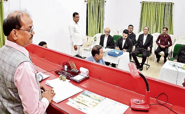 छह विधायकों का दलबदल मामला : सुनवाई के दौरान अधिवक्ता ने कहा, प्रक्रिया में चूक हुई, इश्यू फ्रेम नहीं हुआ