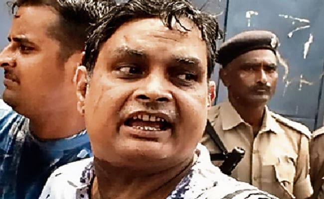 मुजफ्फरपुर बालिका गृहकांड : ब्रजेश ठाकुर का मामा गिरफ्तार, चार दिनों की रिमांड पर