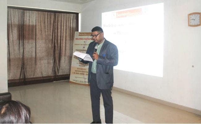 दवाओं के साइड इफेक्ट की जानकारी के लिए सेंटेवीटा अस्पताल में प्रशिक्षण कार्यशाला