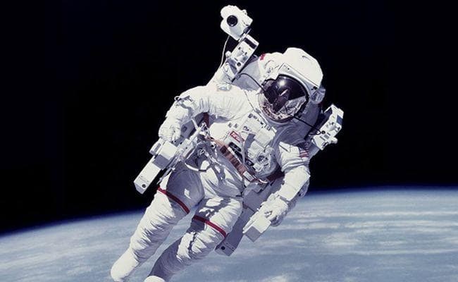 चीन की मदद से 2022 में अंतरिक्ष में जायेगा पहला पाकिस्तानी