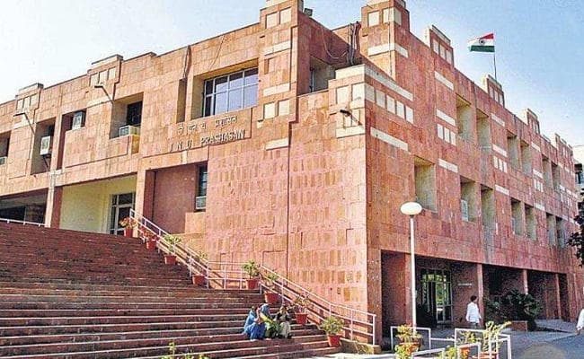 दिव्यांग अध्ययन में हुई प्रगति पर JNU के प्रोफेसर ने लिखी किताब
