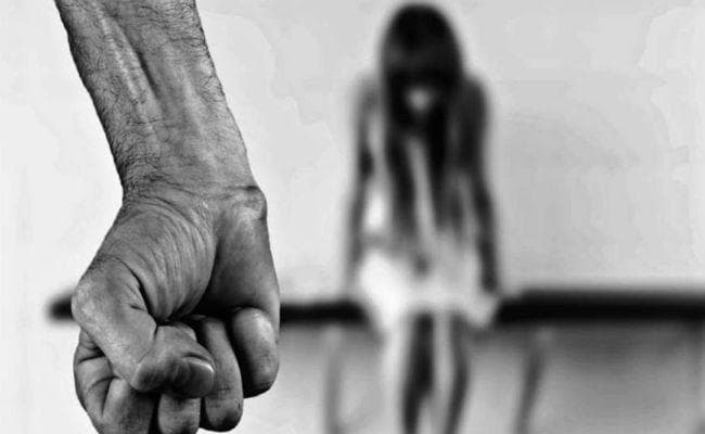 धनबाद : जमशेदपुर के डीएसपी पर यौन शोषण व दहेज उत्पीड़न का मामला दर्ज