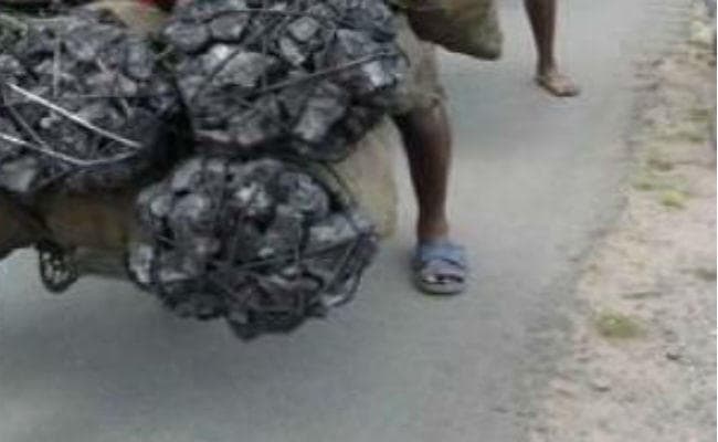 चालान नंबरों की जांच में हुआ खुलासा, टंडवा में मोपेड, बाइक से ढोया गया कोयला