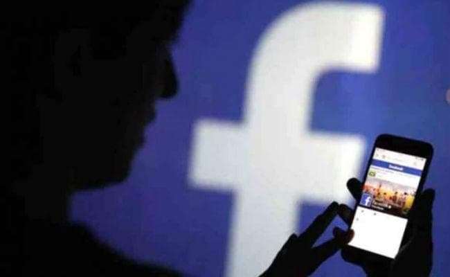 फेसबुक पर सक्रिय हैं ब्लैकमेलिंग गिरोह, महिलाओं से भिजवाते हैं फ्रेंड रिक्वेस्ट, धीरे-धीरे चैटिंग में करने लगते है अश्लील बातें