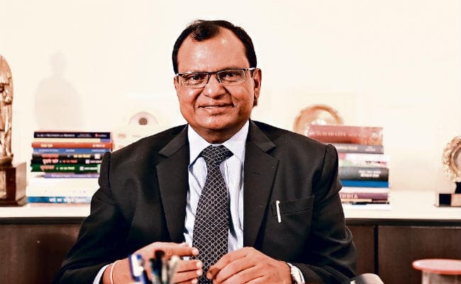 जो साहसी नहीं, वह कभी कामयाब नहीं हो सकता : सज्जन भजनका