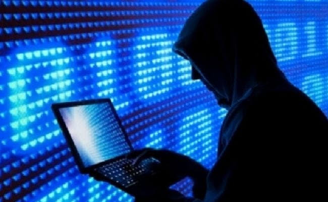 बिहार: सोशल मीडिया पर DIG से लेकर निगरानी के डीजी तक का बना फेक अकाउंट, थानेदार से भी ठगी का किया प्रयास