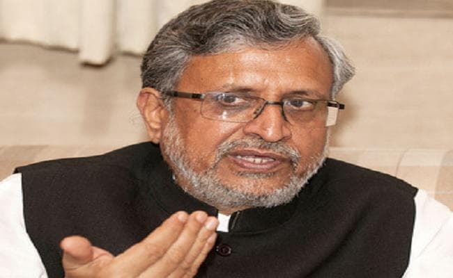 लालू को एनडीए की नहीं, महागठबंधन बचाने की करनी चाहिए चिंता : सुशील मोदी