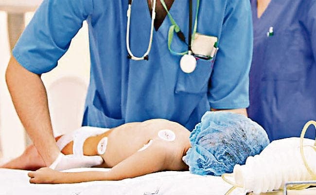 बच्चों के लिए बेहद कारगर उपचार है की-होल सर्जरी, जानें