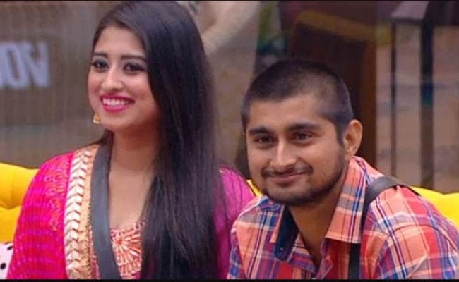 Bigg Boss 12 : ''बिहारी बाबू'' दीप‍क का सोमी पर आया दिल, इजहार किया तो मिला ऐसा जवाब