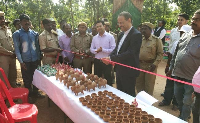 लोहरदगा में ग्रीन दिवाली को बढ़ावा दे रहा है वन विभाग