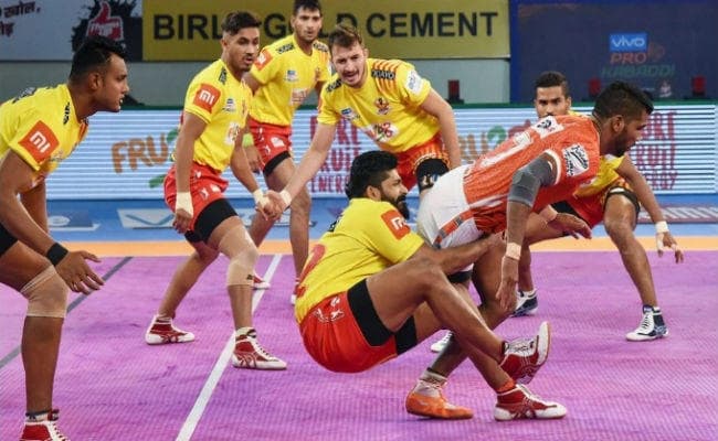 प्रो कबड्डी लीग : गुजरात फार्च्यून जाइंट्स ने पुणेरी पल्टन को हराया