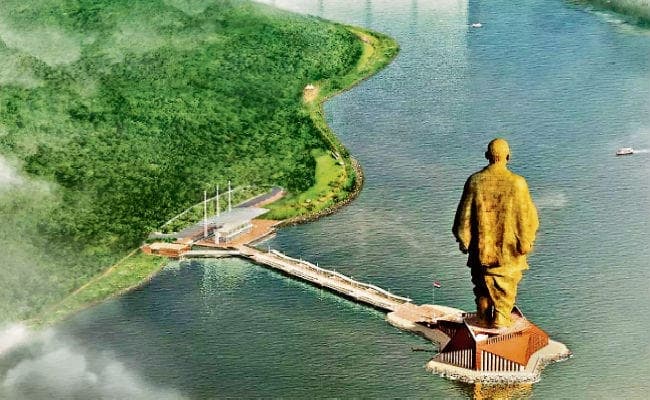 सरदार वल्लभ भाई पटेल पर विशेष : दुनिया में सबसे ‘बड़े’ हैं हमारे लौह पुरुष, जानें उनकी राजनीतिक जीवन सफर के बारे में