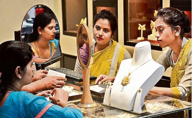 पुष्य नक्षत्र आज, 69.80 करोड़ रुपये के कारोबार का अनुमान, शाम 6:31 से 8:26 बजे तक वृष लग्न, खरीदारी के लिए शुभ