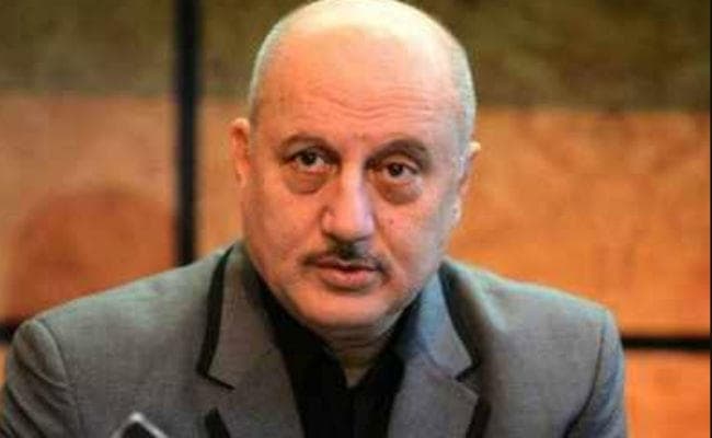 अनुपम खेर ने FTII के चेयरमैन पद से दिया इस्तीफा