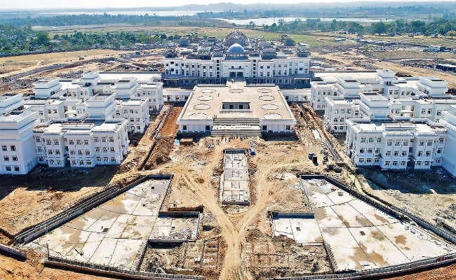 बिना टेंडर 88 करोड़ का काम लिया, फिर 35 करोड़ में सबलेट कर दिया दूसरे ठेकेदार को