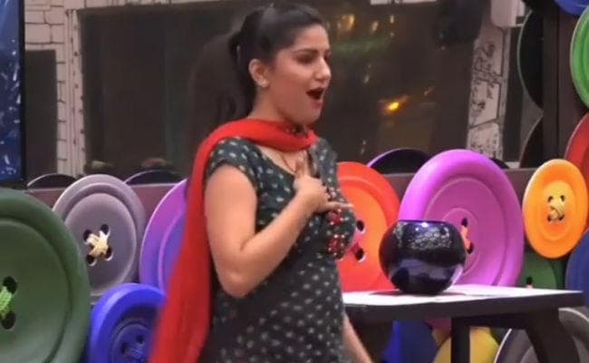 Bigg Boss 12 : सपना चौधरी फिर करेंगी बिग बॉस में इंट्री, घरवालों को देगीं ”जादू की झप्पी”