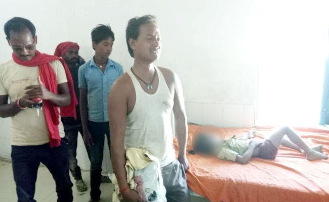 खगड़िया : धसना गिरने से आधे दर्जन बच्चे घायल, एक बच्ची की मौत