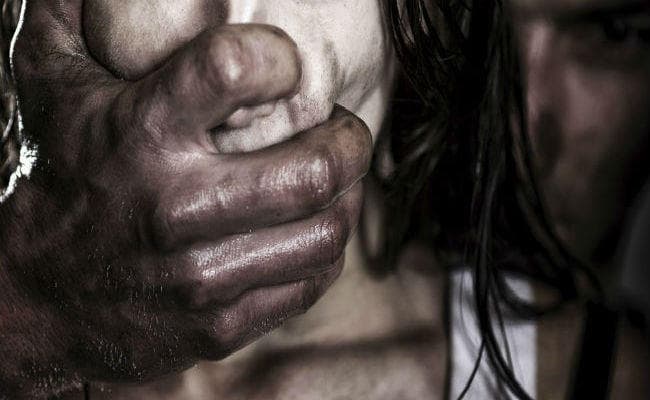 कोलकाता : मालिक के यौन शोषण से परेशान होकर पहुंची थाने