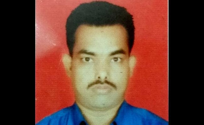 WB : बेरोजगारी से तंग आकर नबान्न के पास एक युवक ने खुद को लगायी आग, स्थिति नाजुक