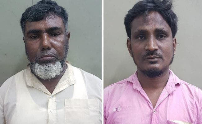 पश्चिम बंगाल : धर्मतल्ला बस स्टैंड में विस्फोटक व आर्म्स के साथ पकड़े गये दो शातिर अपराधी