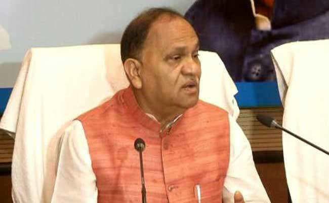 59 मिनट में एक करोड़ का लोन देना है, बैंक व अधिकारी सरकार की नीतियों को धरातल पर उतारें : सीपी सिंह