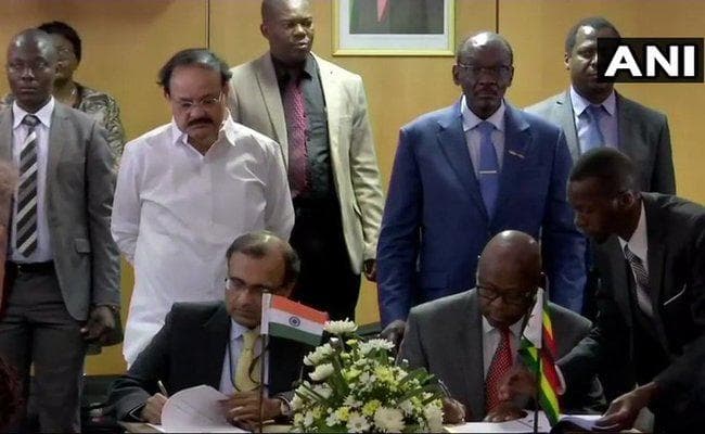 भारत, जिम्बाब्वे के बीच छह समझौतों पर हस्ताक्षर, वेंकैया नायडू ने मनंगगवा से की मुलाकात