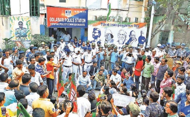 हावड़ा : नवान्न के सामने खुद को आग लगाने वाले युवक की मौत