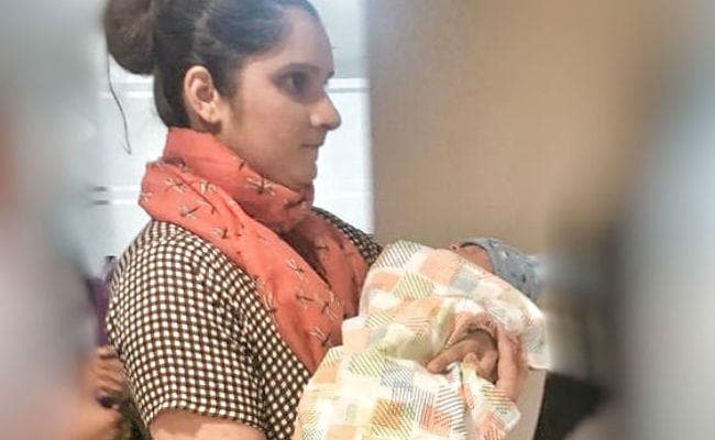 जब पांच दिन के Izhaan ने सानिया के साथ देखा शोएब का मैच