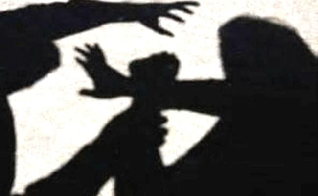 गुमला : मानवता शर्मसार, मंदबुद्धि किशोरी से गैंगरेप, दो आरोपी गिरफ्तार