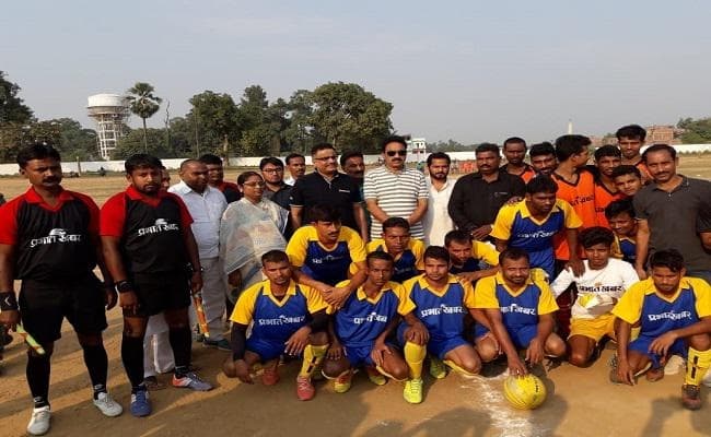 #Aaogoalkare : प्रभात खबर फुटबॉल टूर्नामेंट : नवादा, मधुबनी, जमालपुर रेल अगले दौर में, प्री क्वार्टर फाइनल में पहुंची पटना टीम