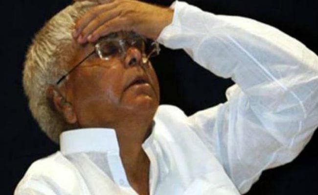 रांची : तेज प्रताप-ऐश्वर्या प्रकरण के बाद, न समय पर नाश्ता, न समय पर खाना खा रहे, बोल भी बहुत कम रहे हैं लालू