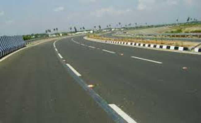 Smart Bihar: राज्य में 5100 करोड़ की लागत से 8 स्टेट हाइवे काे बनाया जायेगा बेहतर, 14 जिलों को मिलेगा लाभ