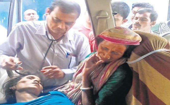 नहीं मिली एंबुलेंस, निजी वाहन से सदर अस्पताल लाने में प्रसूता की गयी जान