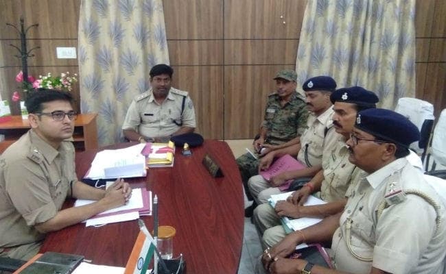 गुमला : स्थानीय वारंटियों के 1736 एवं फरारी के 1848 मामले लंबित