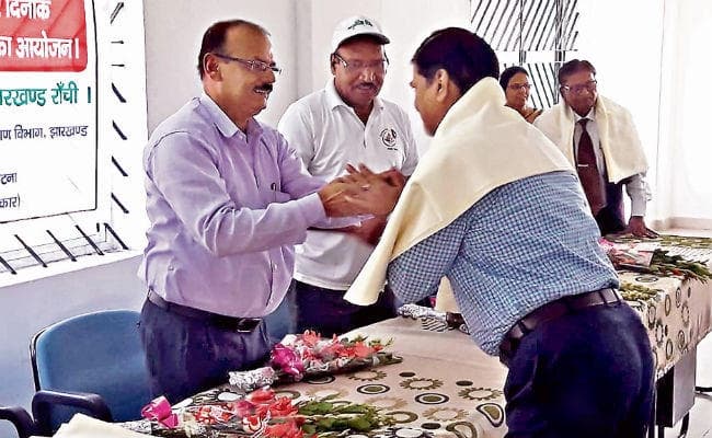 रांची : धन्वंतरि जयंती पर पांच आयुष चिकित्सक सम्मानित किये गये